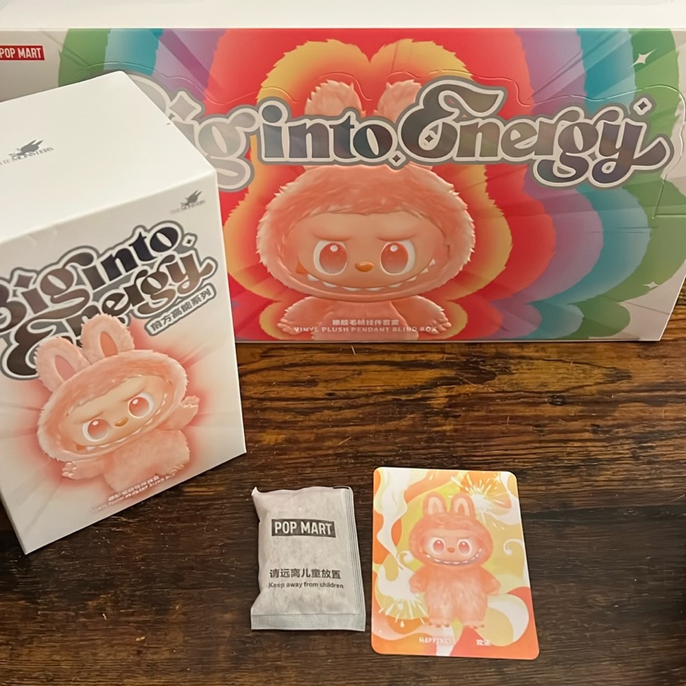 Authentic HAPPINESS Pop Mart Big Into Energy Labubu